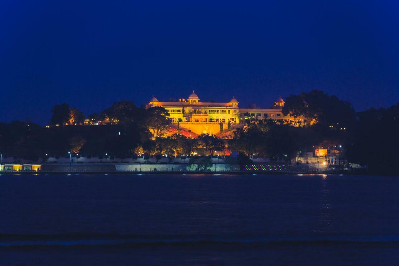 The Lalit Laxmi Vilas Palace Udaipur Extérieur photo